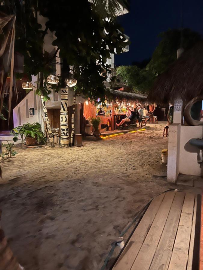 Blue House Hotel ปูแอร์โตเอสกอนดิโด ภายนอก รูปภาพ